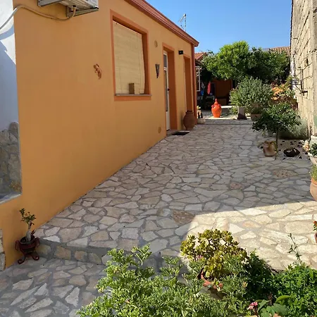 La Casetta Apartamento Baratili San Pietro